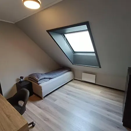 Spacious And Fully Equipped 5 Bedroom House With Free Parking Διαμέρισμα Στάβανγκερ