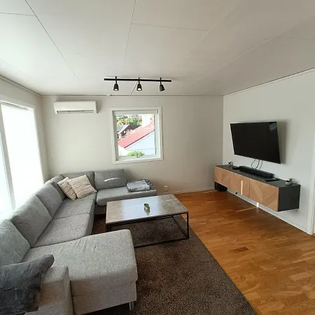 Spacious And Fully Equipped 5 Bedroom House With Free Parking * Στάβανγκερ